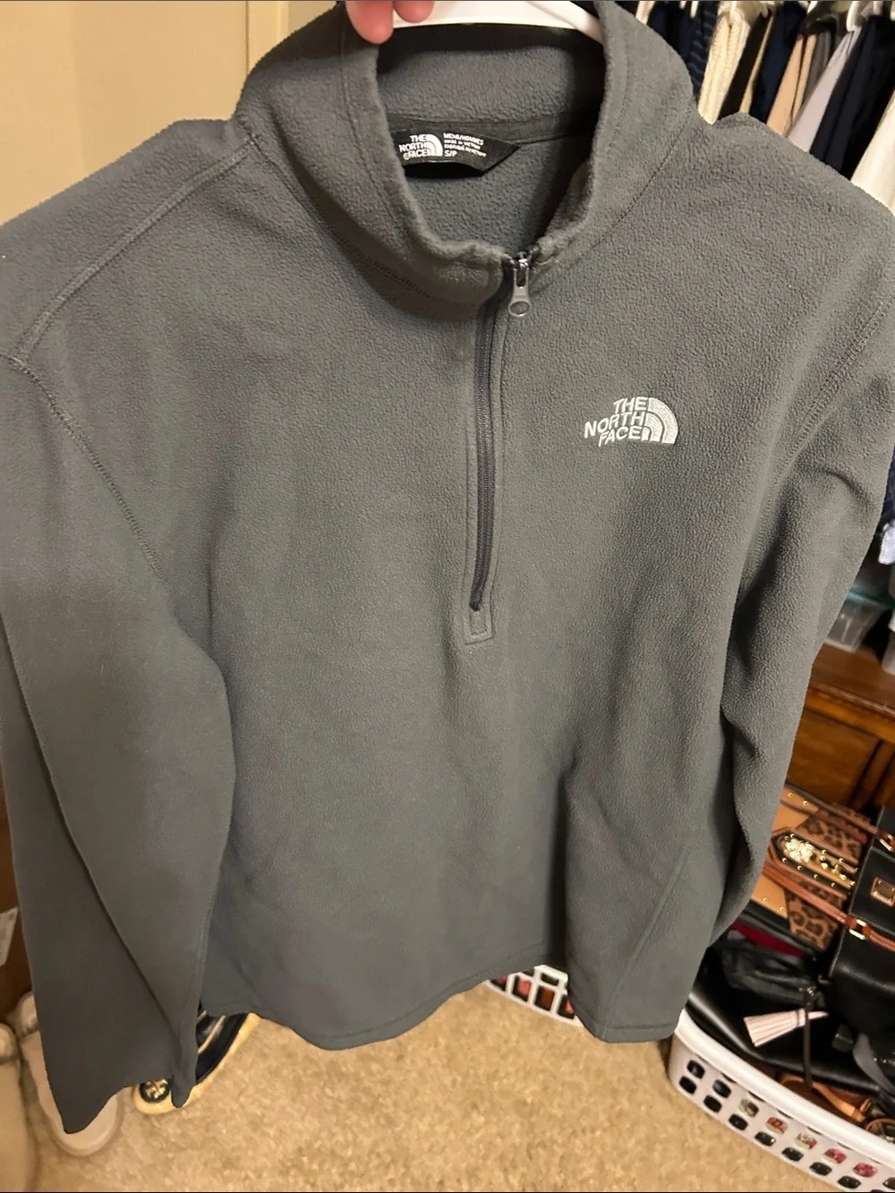 The North Face Men’s Charcoal Gray Half-Zip Fleece Pullover